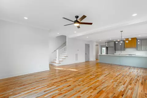 Living - 242 Cascade Dr, Rossville, GA 30741 photo 2 of 6