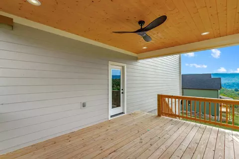 Exterior - 242 Cascade Dr, Rossville, GA 30741 photo 3 of 13