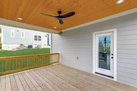 Exterior - 242 Cascade Dr, Rossville, GA 30741 photo 6 of 13