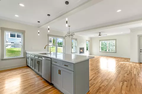Kitchen - 242 Cascade Dr, Rossville, GA 30741 photo 7 of 11
