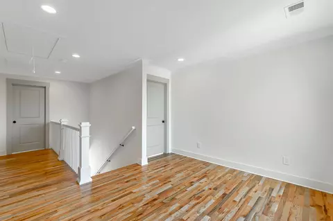 Entry Way - 242 Cascade Dr, Rossville, GA 30741 photo 4 of 5