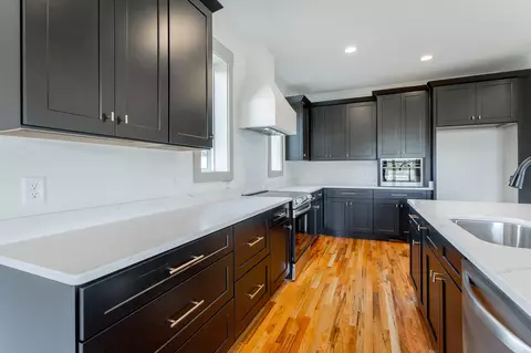 Kitchen - 256 Cascade Dr, Rossville, GA 30741 photo 3 of 10
