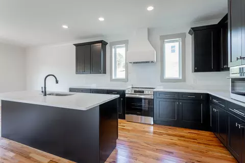 Kitchen - 256 Cascade Dr, Rossville, GA 30741 photo 9 of 10