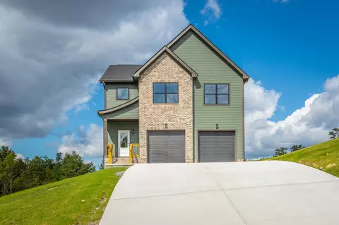256 Cascade Dr, Rossville, GA 30741