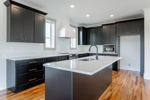 Kitchen - 256 Cascade Dr, Rossville, GA 30741 photo 6 of 10