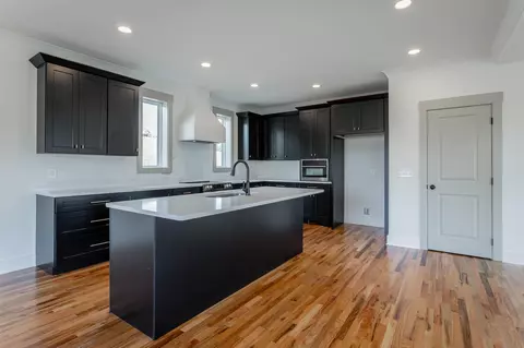 Kitchen - 256 Cascade Dr, Rossville, GA 30741 photo 4 of 10