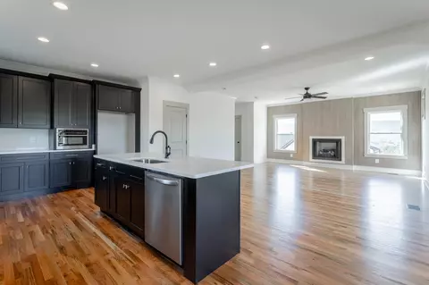 Living - 256 Cascade Dr, Rossville, GA 30741 photo 1 of 8