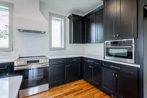 Kitchen - 256 Cascade Dr, Rossville, GA 30741 photo 7 of 10