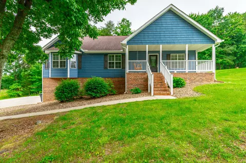 398 Ashley Dr, Soddy Daisy, TN 37379