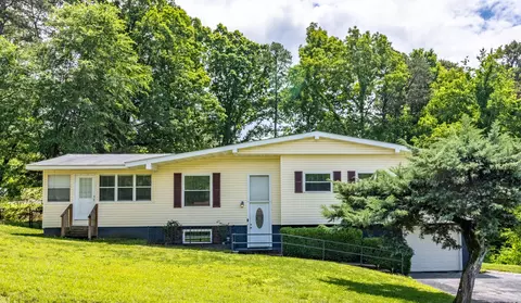 2524 Lyons Ln, Soddy Daisy, TN 37379