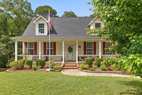 2819 Chimney Lake Cir, Soddy Daisy, TN 37379