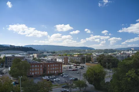 365 E 4th St, Chattanooga, TN 37403