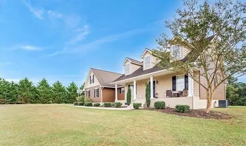 95 Hillcrest Dr, Rainsville, AL 35986