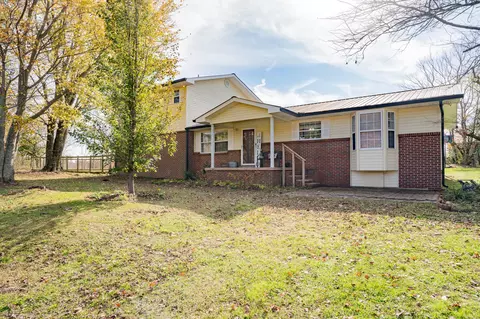 9233 N Ga 301 Hwy, Trenton, GA 30752