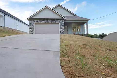 88 Campbell St, Rossville, GA 30741