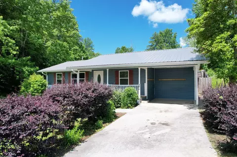724 Sequoya Ln, Etowah, TN 37331