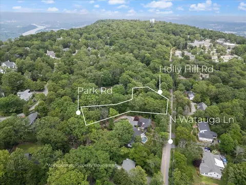 307 Park Rd, Lookout Mountain, TN 37350