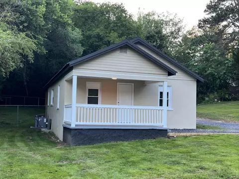 823 Schmidt Rd, Rossville, GA 30741