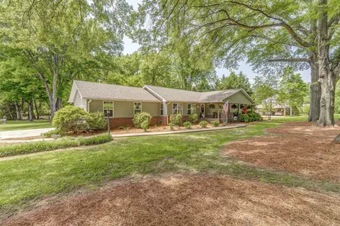 201 N Tibbs Rd, Dalton, GA 30720