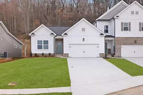 1681 Destiny Dr #14, Hixson, TN 37343