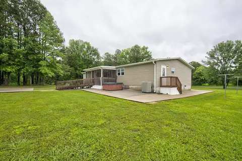 Exterior - 452 Davenport Rd, Resaca, GA 30735 photo 3 of 13
