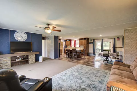 Living - 452 Davenport Rd, Resaca, GA 30735 photo 1 of 1