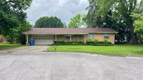 1625 Green Hill Dr, Hixson, TN 37343
