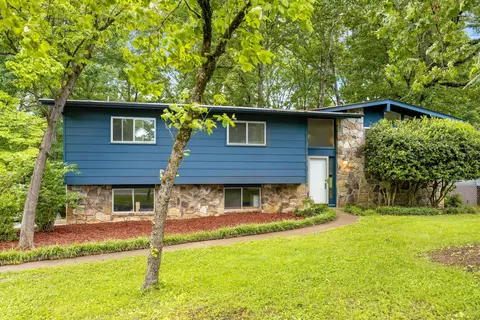 7335 Valley Ln, Hixson, TN 37343