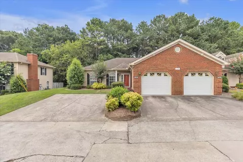 1694 Red Oak Dr UNIT 185, Dalton, GA 30721