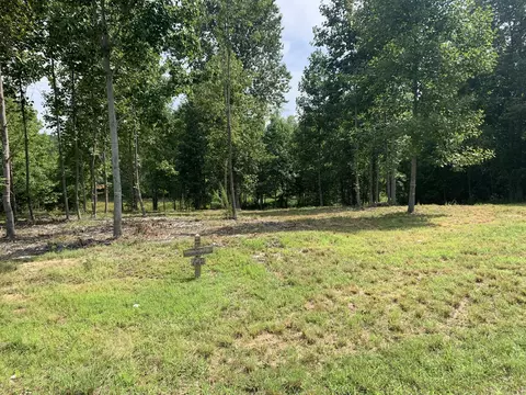350 Crockett Loop #JF-79, Jasper, TN 37347