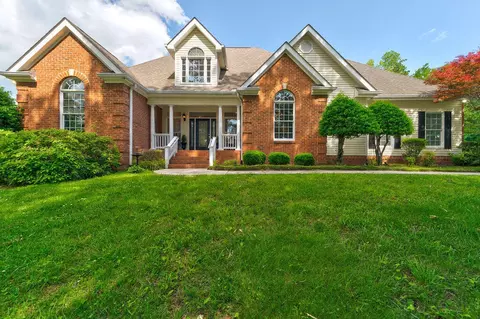 81 Arnold Rd, Rock Spring, GA 30739