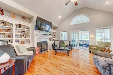 Living - 81 Arnold Rd, Rock Spring, GA 30739 photo 1 of 1