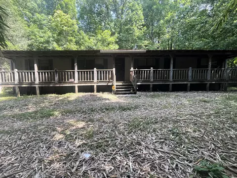 122 Log Rd, Ringgold, GA 30736