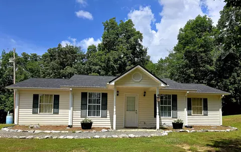 513 County Rd 140, Valley Head, AL 35989