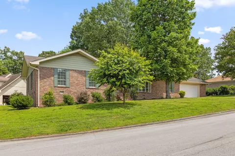 1003 Stone Crest Cir, Chattanooga, TN 37421