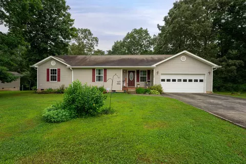 10832 Jenkins Cir, Soddy Daisy, TN 37379