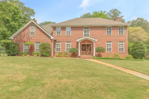 4740 N Forest Rd, Hixson, TN 37343