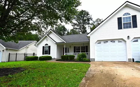 465 Colony Cir, Fort Oglethorpe, GA 30742