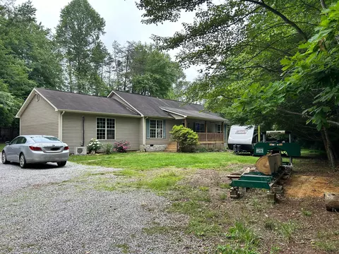 185 Harvey Cemetery Road Rd, Graysville, TN 37338