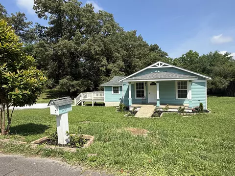 1017 Broadway Ave, Bridgeport, AL 35740
