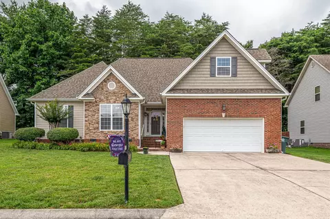 8337 Kayla Rose Cir, Ooltewah, TN 37363