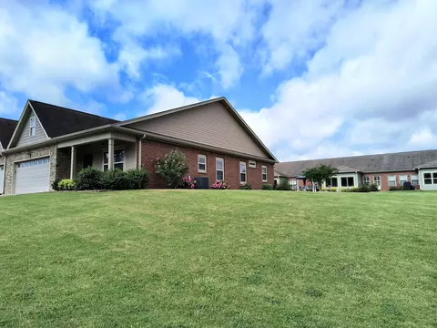179 Trade Wind Dr, Fort Oglethorpe, GA 30742