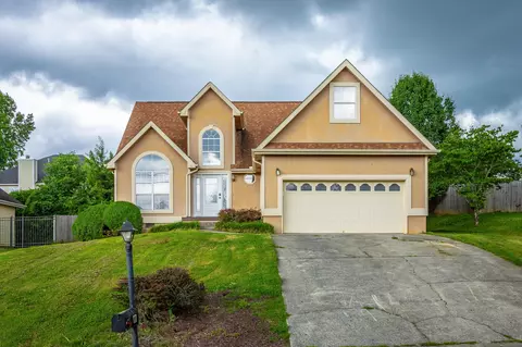 8012 Hamilton Mill Dr, Chattanooga, TN 37421