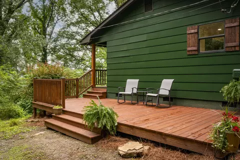 4217 W Rd, Signal Mountain, TN 37377