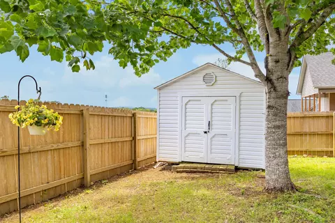 750 Windrush Loop, Chattanooga, TN 37421 photo 8