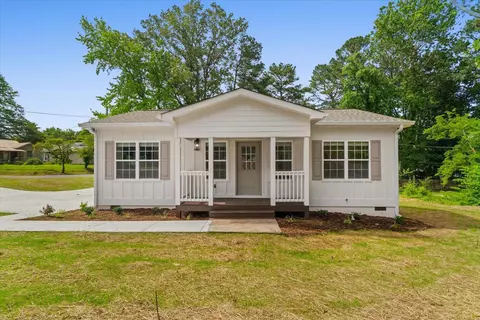 500 E Woodland Dr, Dalton, GA 30721