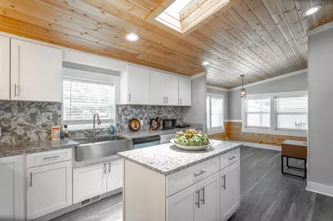 1916 Mowbray Pike, Soddy Daisy, TN 37379