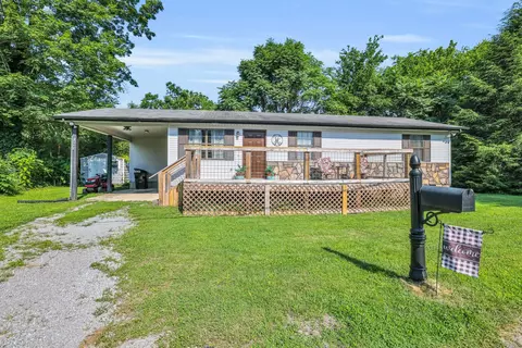 14947 Railroad St, Sale Creek, TN 37373