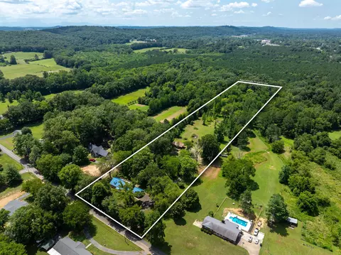 296 Davis Ln NW, Cleveland, TN 37312