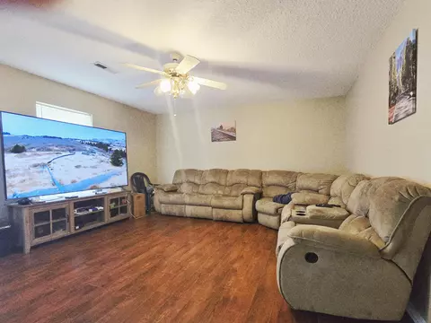 407 W 3rd St, Jasper, TN 37347 photo 5